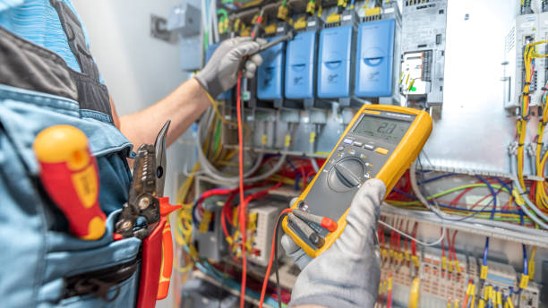 Best Affordable Emergency Electrician  in Petoskey, MI