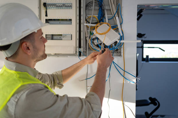 Best Emergency Electrical Repair  in Petoskey, MI